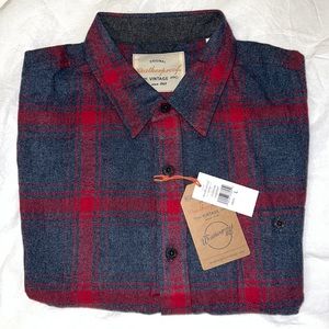 BRAND NEW Mens Flannel button up shirt